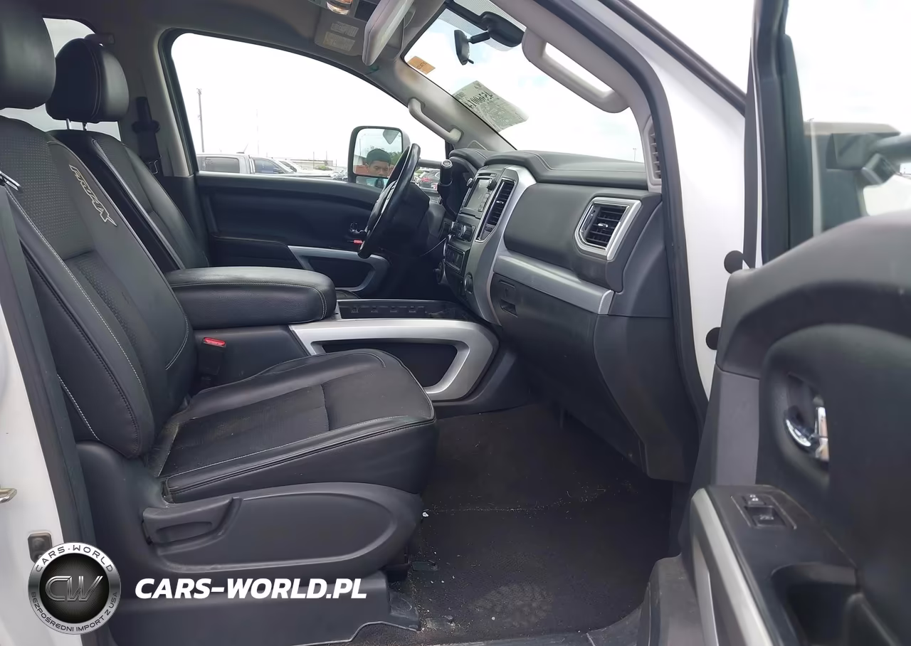 2017 Nissan Titan Xd Pro-4X Diesel VIN:1N6BA1F47HN536879 - 5