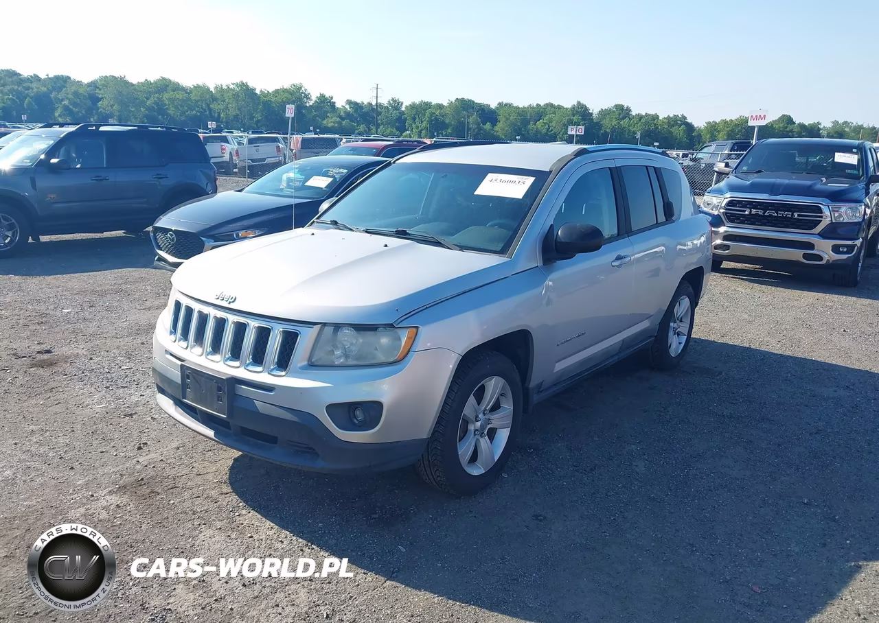 2011 Jeep Compass VIN:1J4NT1FB2BD139564 - 2