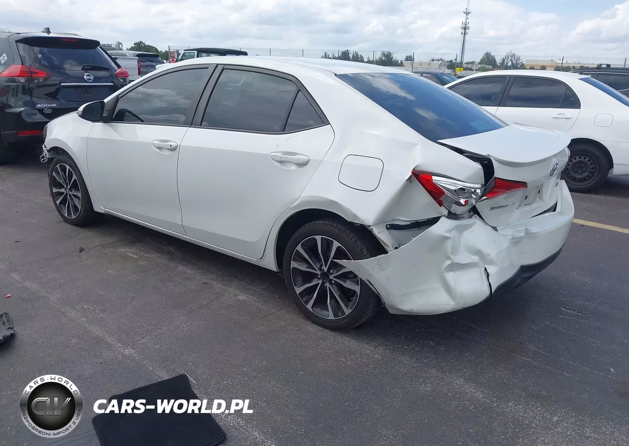 2019 Toyota Corolla Se VIN:5YFBURHE0KP863729 - 3