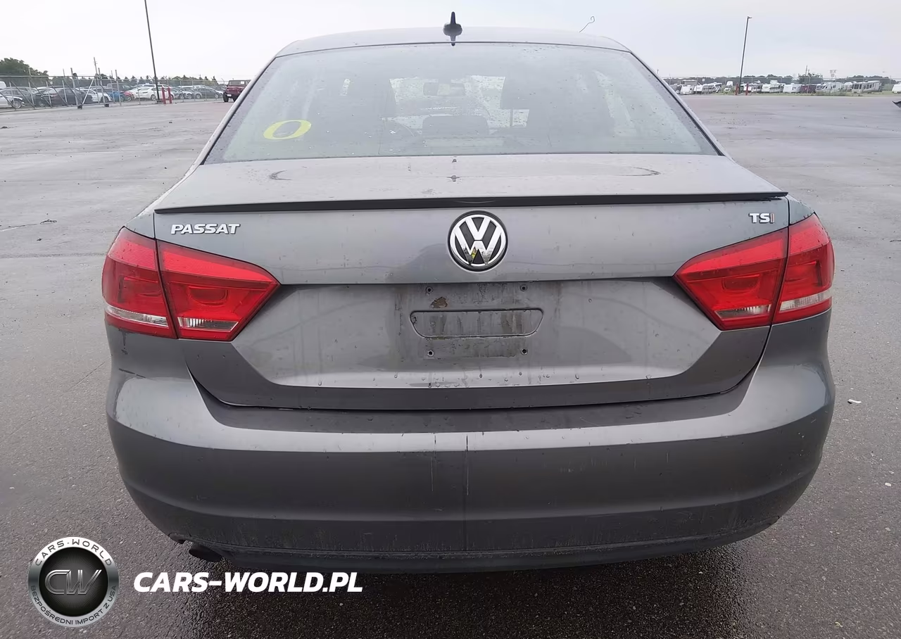 2015 Volkswagen Passat 1.8T Wolfsburg Edition VIN:1VWAS7A38FC002910 - 16