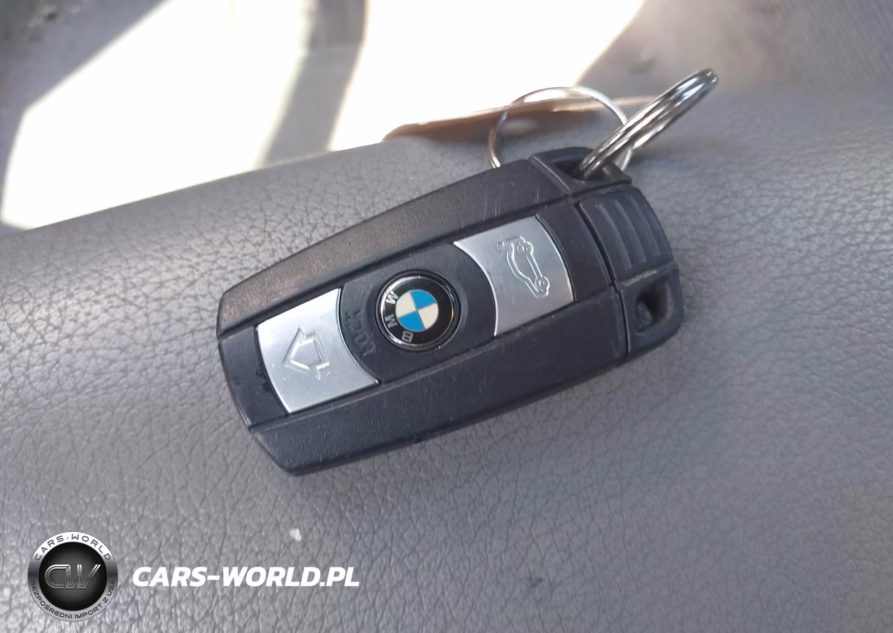 2009 BMW 328I VIN:WBAPH77539NM28840 - 11