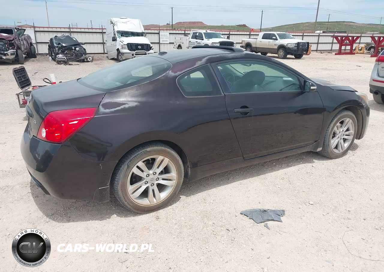 2010 Nissan Altima 2.5 S VIN:1N4AL2EP9AC122729 - 4