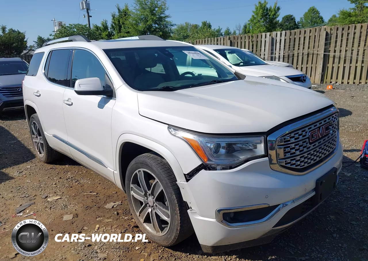 2017 GMC Acadia Denali – zdjęcie 1 z 16