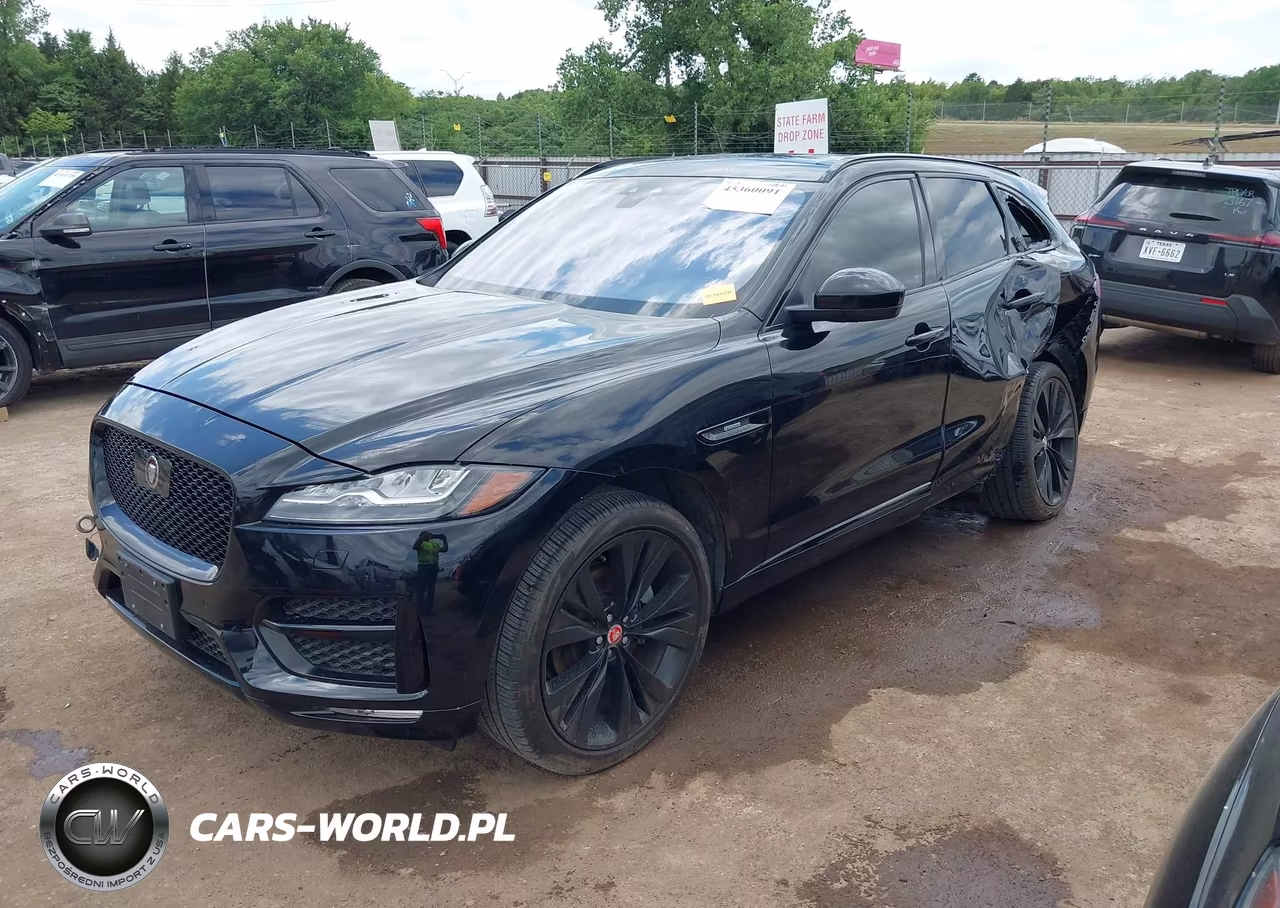 2019 Jaguar F-Pace 25T R-Sport-30T R-Sport VIN:SADCL2GX5KA358554 - 2