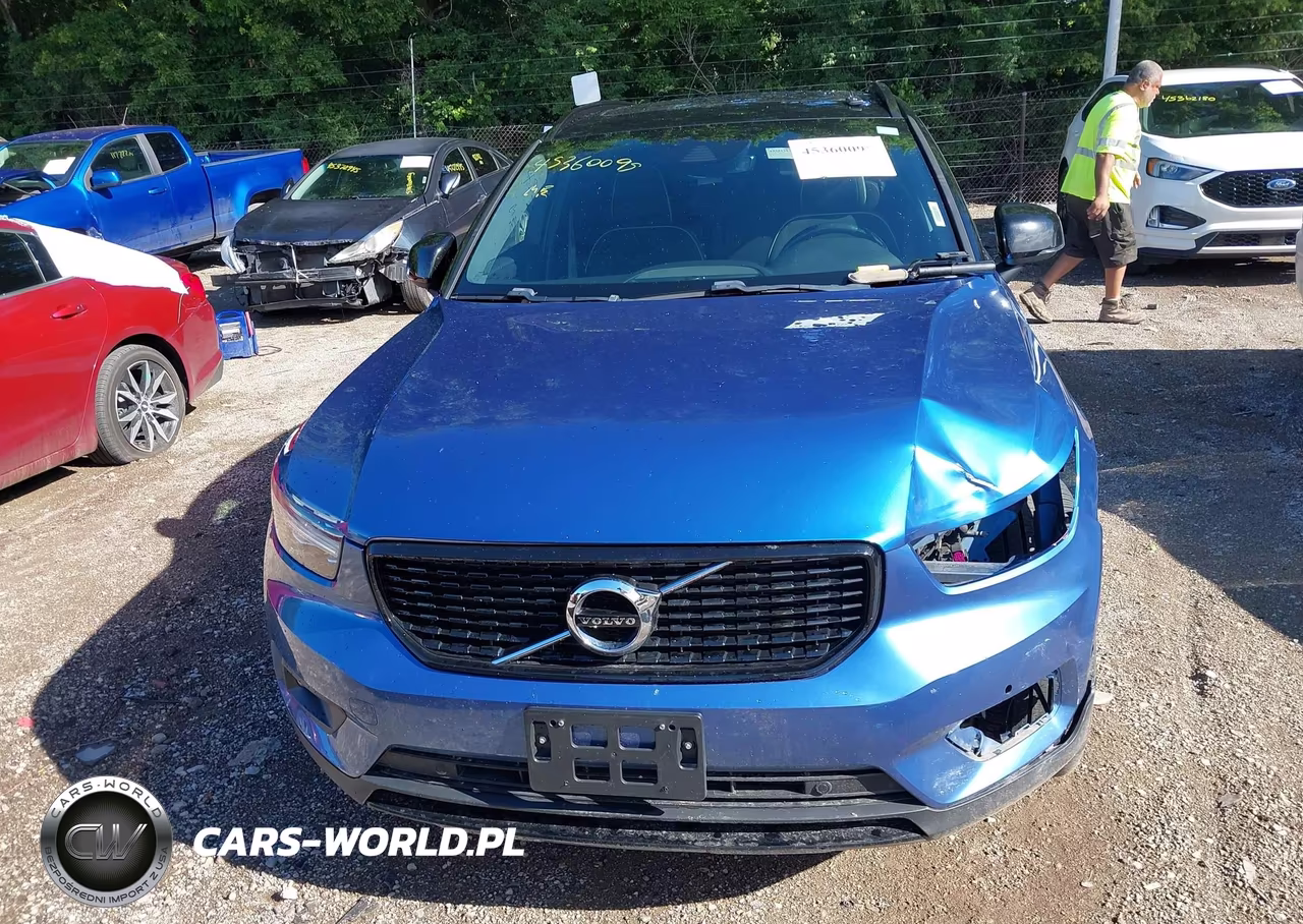 2019 Volvo Xc40 T5 Momentum-T5 R-Design VIN:YV4162XZ1K2009006 - 12