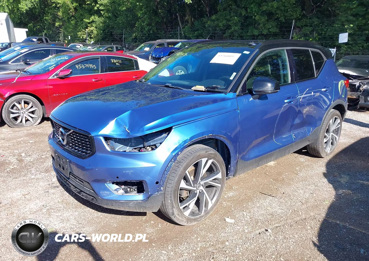 2019 Volvo Xc40 T5 Momentum-T5 R-Design VIN:YV4162XZ1K2009006 - 2