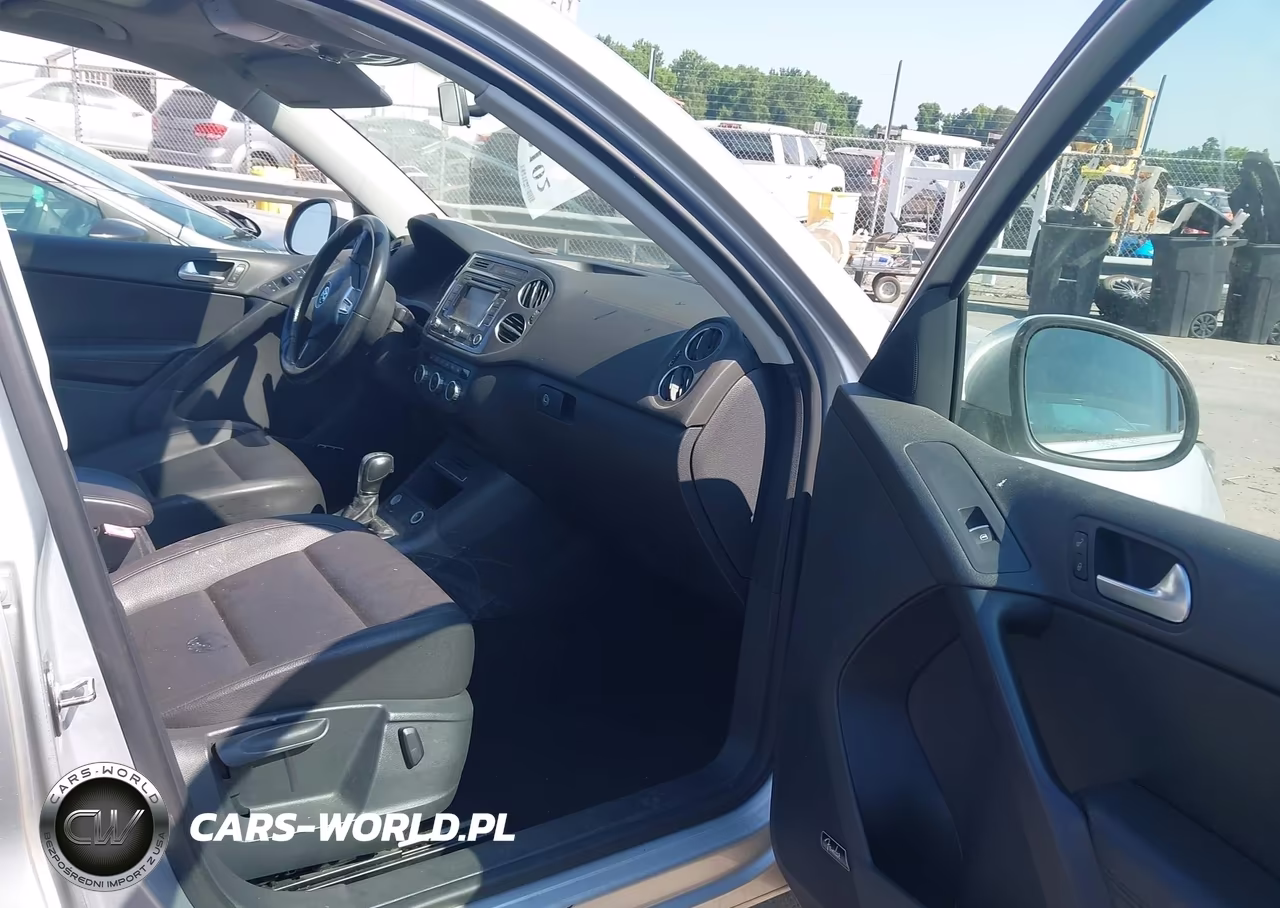 2014 Volkswagen Tiguan Sel VIN:WVGBV3AX0EW540858 - 5