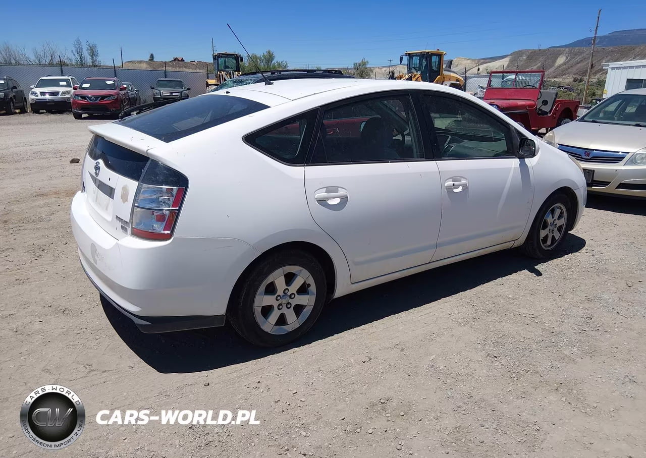 2005 Toyota Prius VIN:JTDKB20U353105459 - 4