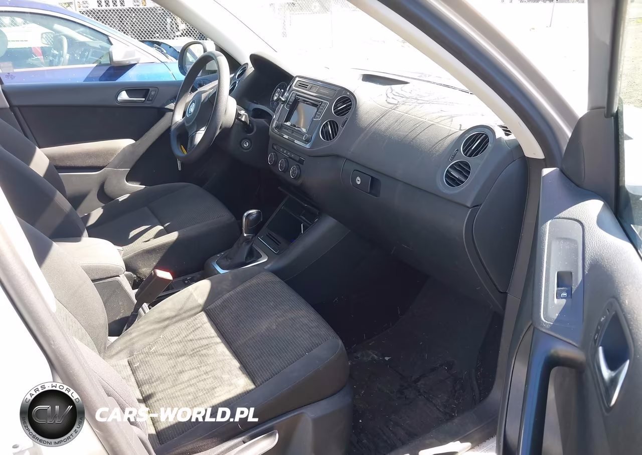 2017 Volkswagen Tiguan 2.0T-2.0T S VIN:WVGBV7AX3HK047338 - 5