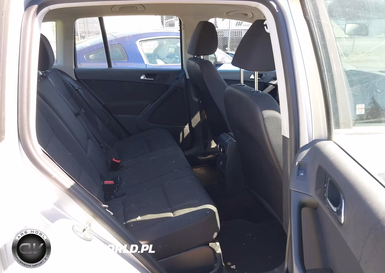 2017 Volkswagen Tiguan 2.0T-2.0T S VIN:WVGBV7AX3HK047338 - 8