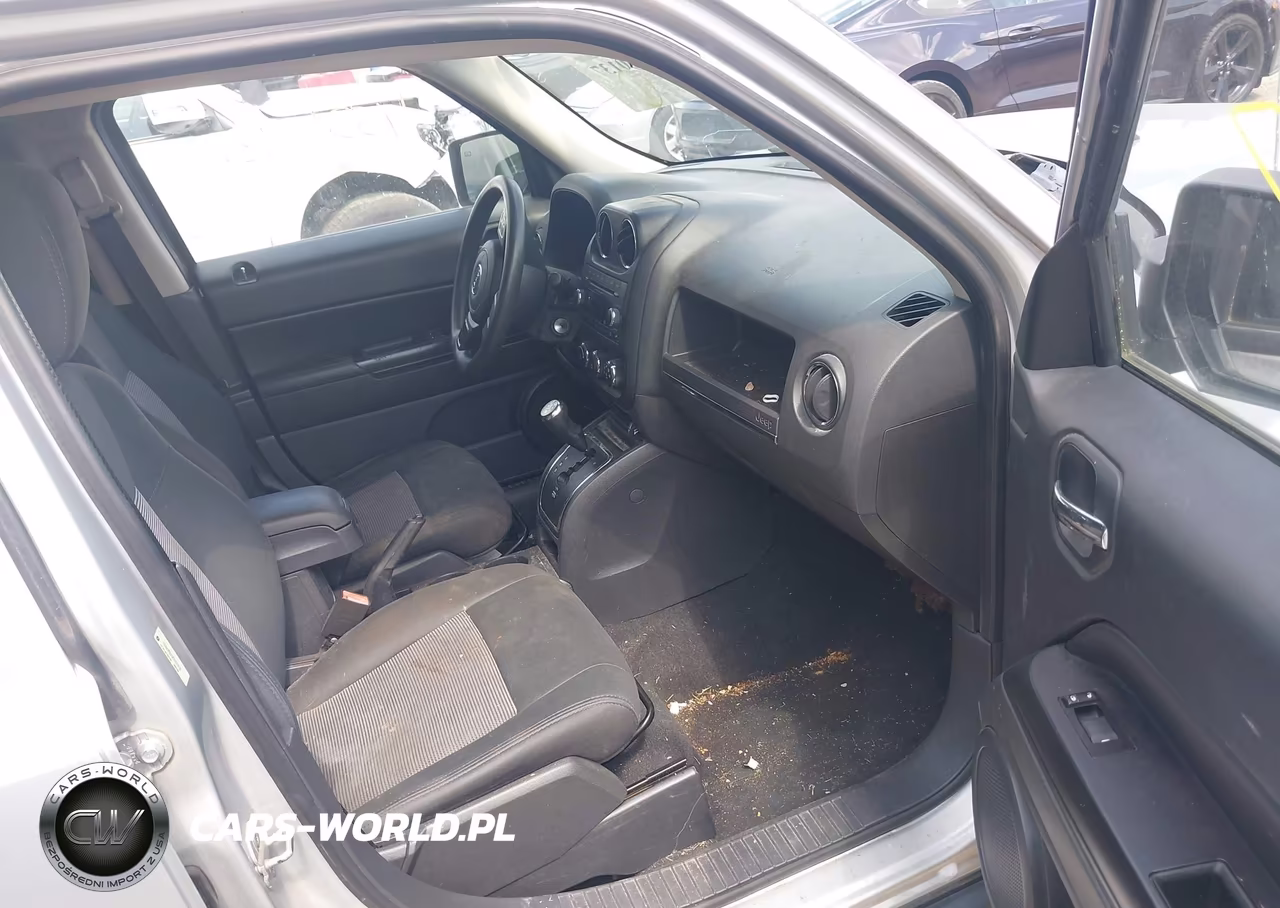 2012 Jeep Patriot Sport VIN:1C4NJPBA3CD631212 - 5