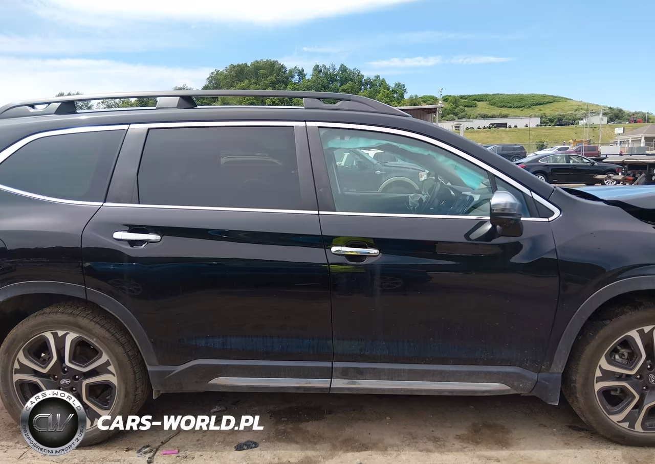 2023 Subaru Ascent Touring 7-Passenger VIN:4S4WMAWD9P3403414 - 13