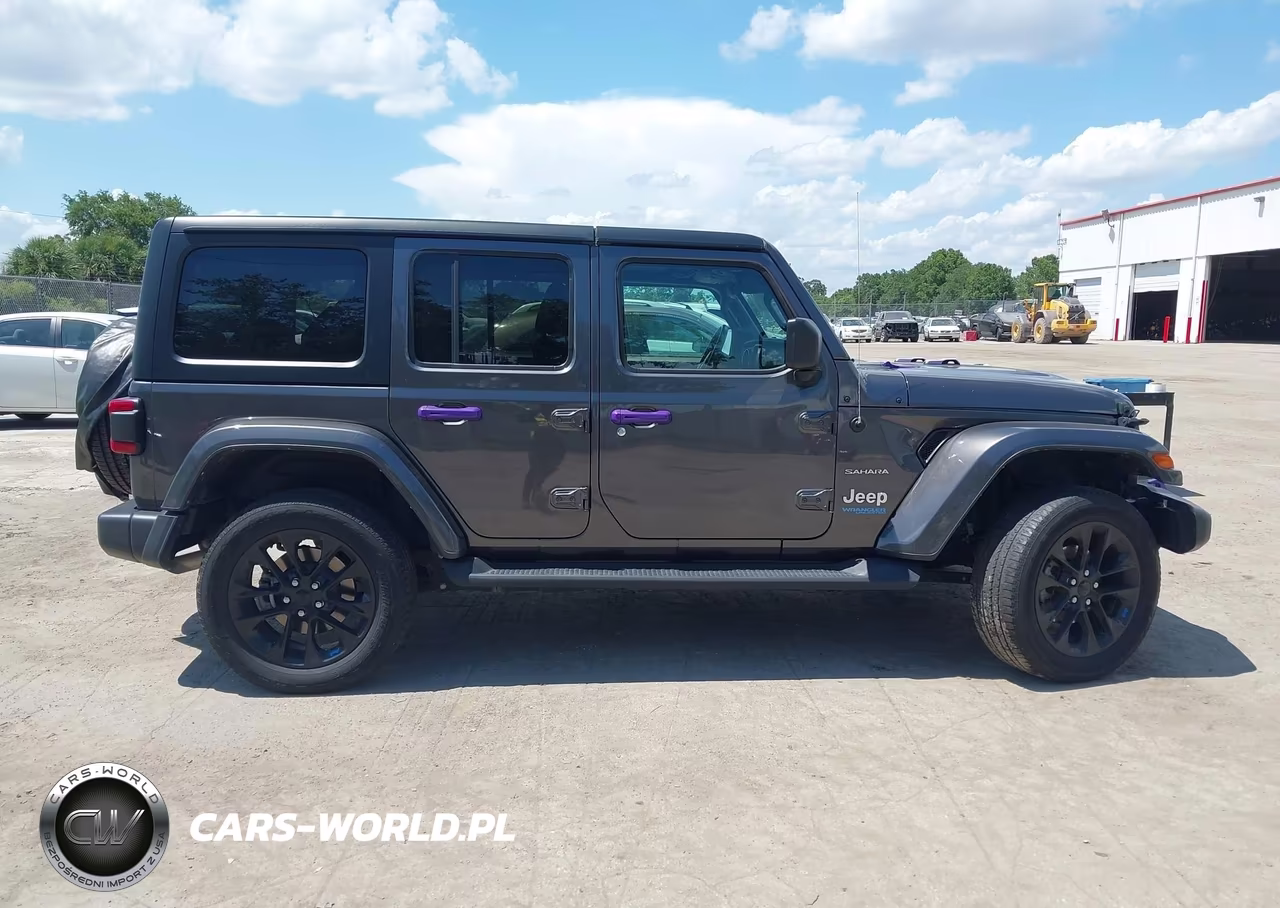 2022 Jeep Wrangler 4Xe Unlimited Sahara 4X4 VIN:1C4JJXP66NW258502 - 13