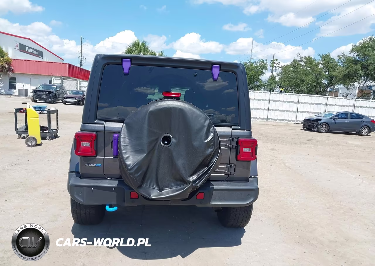 2022 Jeep Wrangler 4Xe Unlimited Sahara 4X4 VIN:1C4JJXP66NW258502 - 16