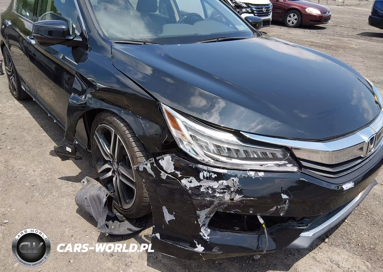 2016 Honda Accord Touring VIN:1HGCR3F97GA014221 - 6