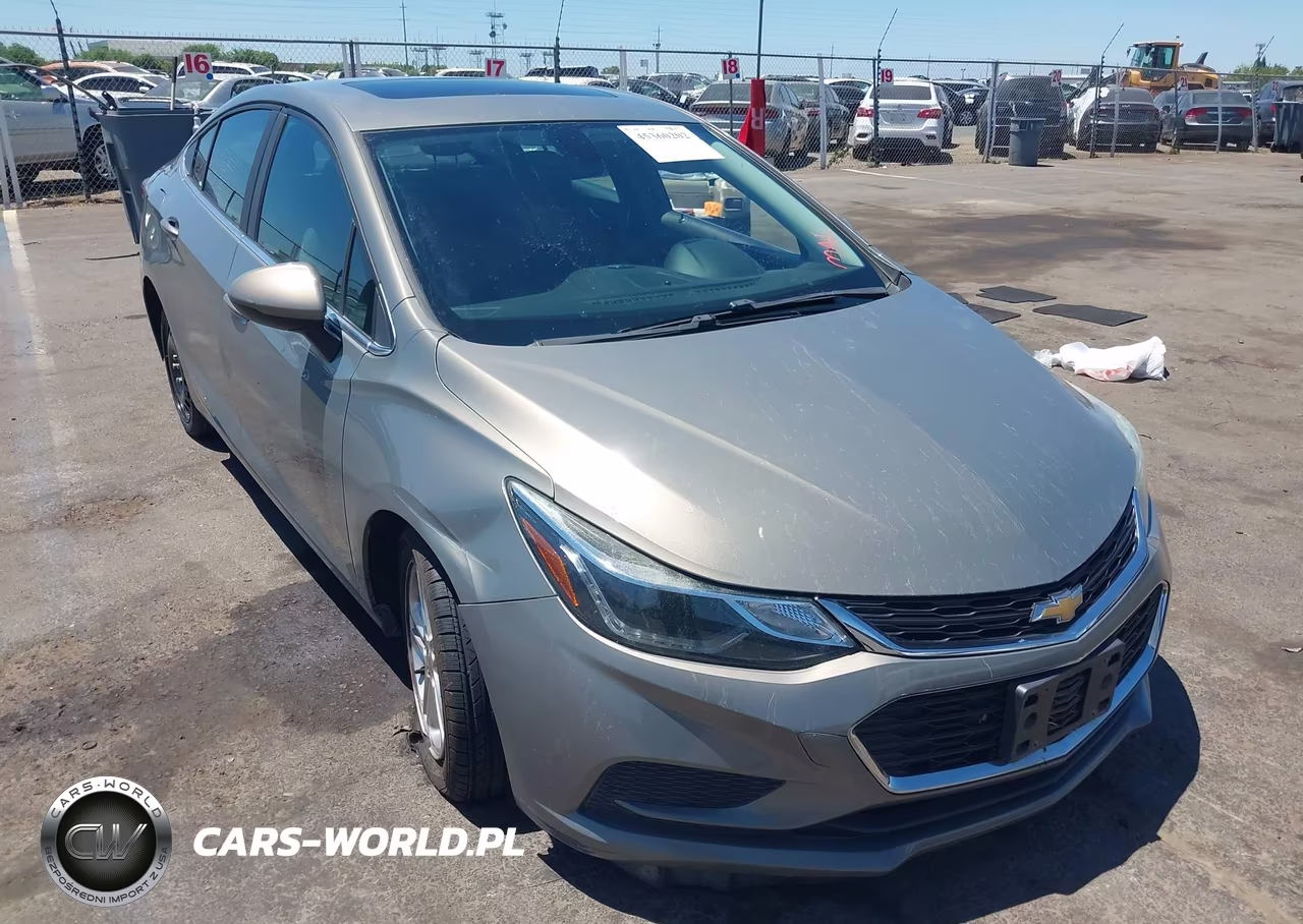 2017 Chevrolet Cruze Lt Auto – zdjęcie 1 z 16