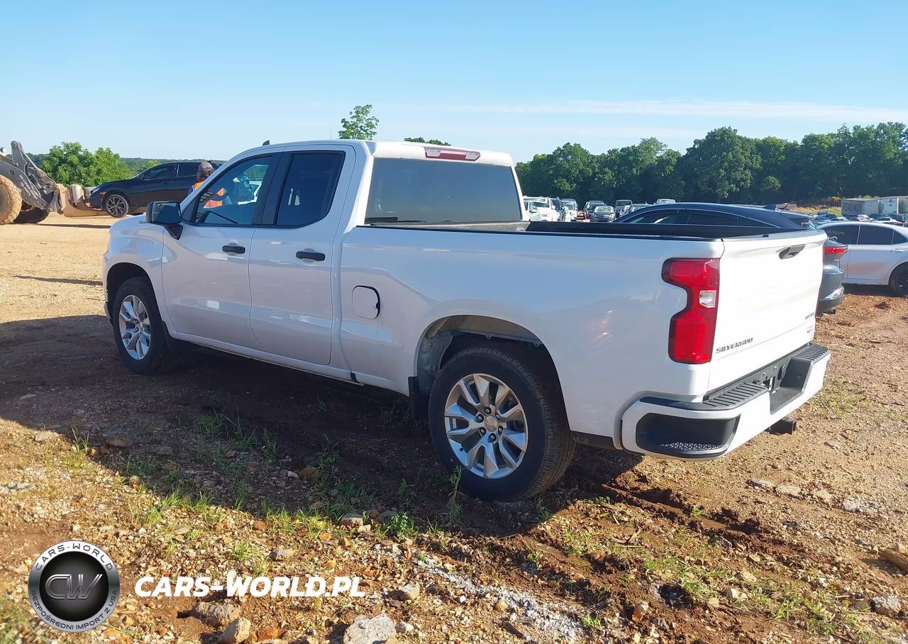 2019 Chevrolet Silverado 1500 Custom VIN:1GCRWBEH4KZ310876 - 3