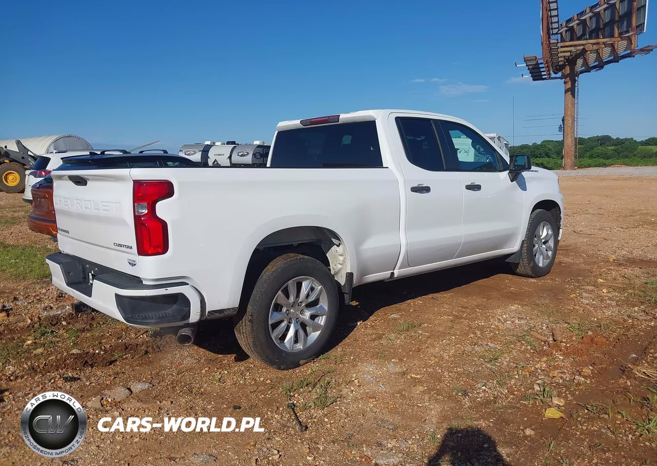 2019 Chevrolet Silverado 1500 Custom VIN:1GCRWBEH4KZ310876 - 4