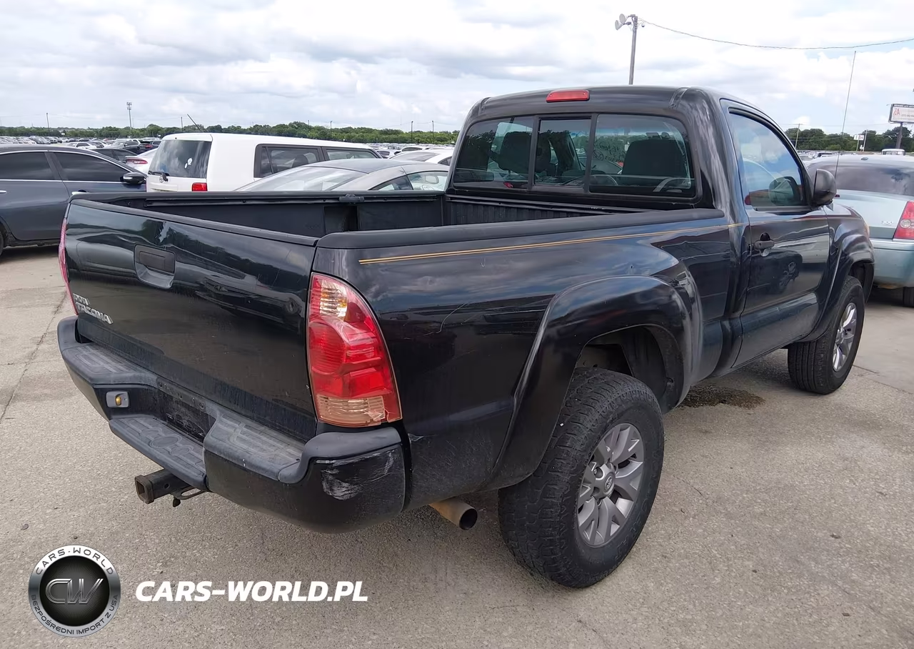 2005 Toyota Tacoma VIN:5TEPX42N05Z071314 - 4