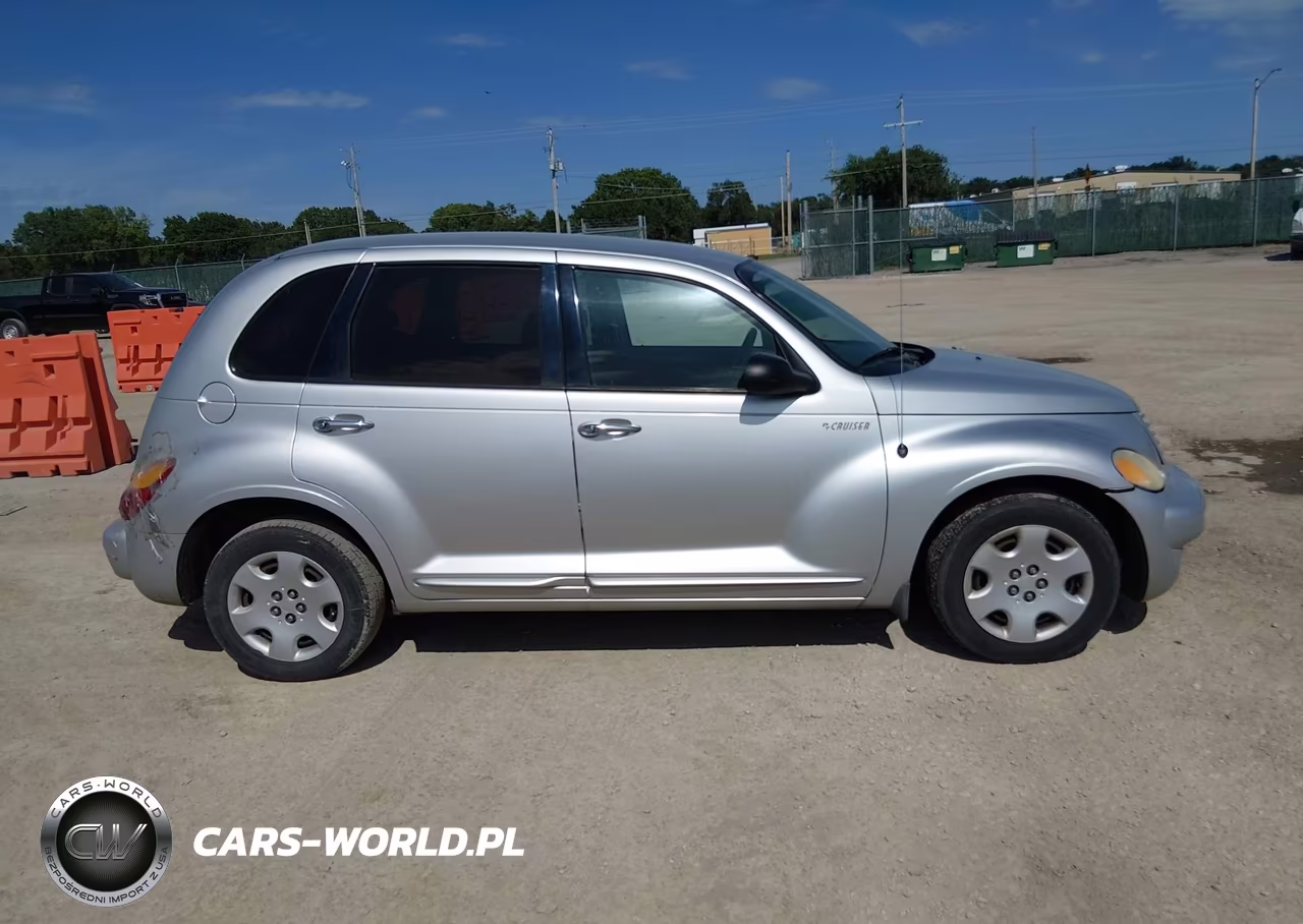 2005 Chrysler Pt Cruiser Touring VIN:3C4FY58B75T561165 - 13