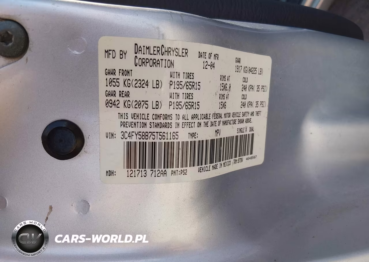 2005 Chrysler Pt Cruiser Touring VIN:3C4FY58B75T561165 - 9