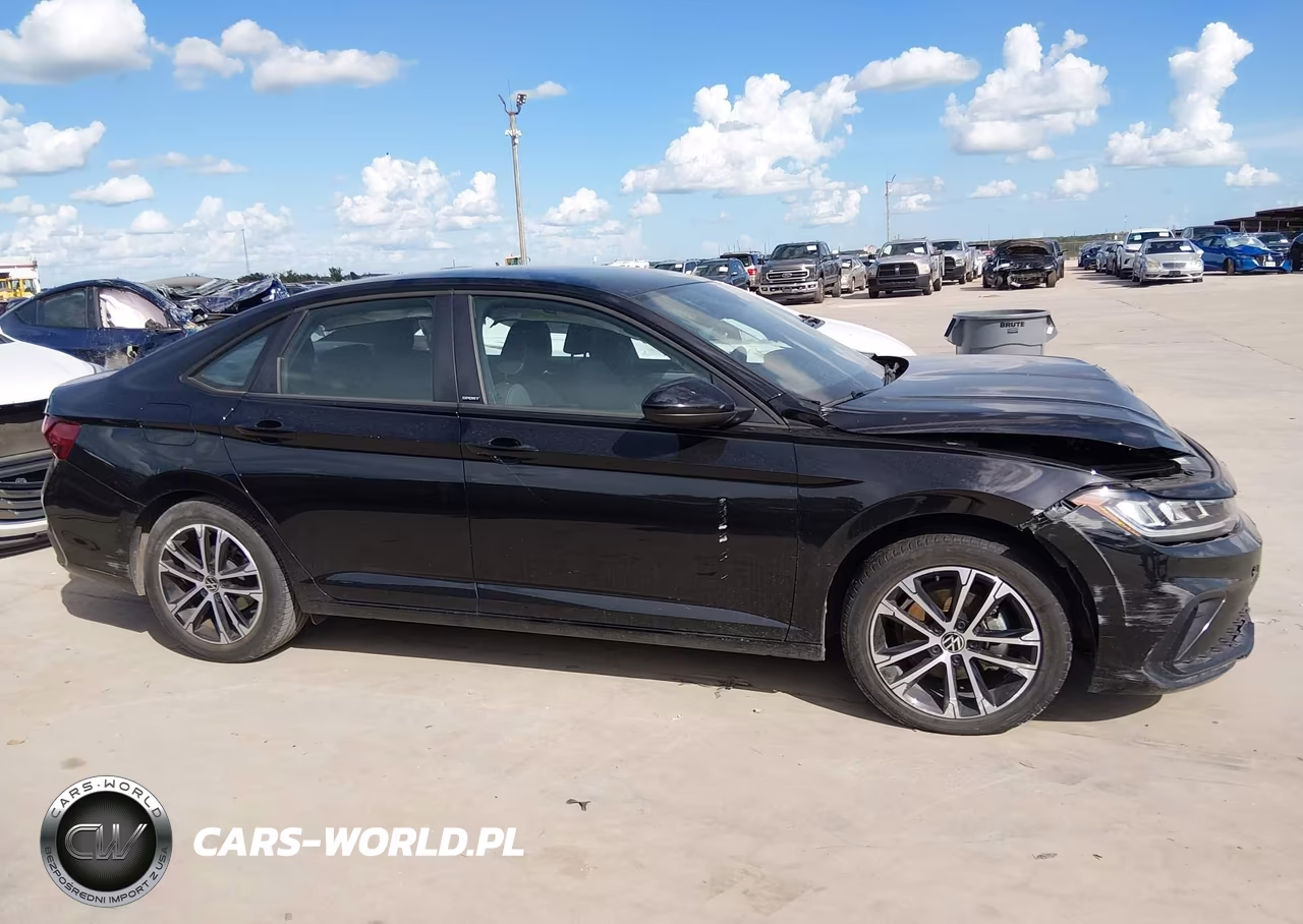 2025 Volkswagen Jetta 1.5T Sport VIN:3VWBX7BU7SM012317 - 13