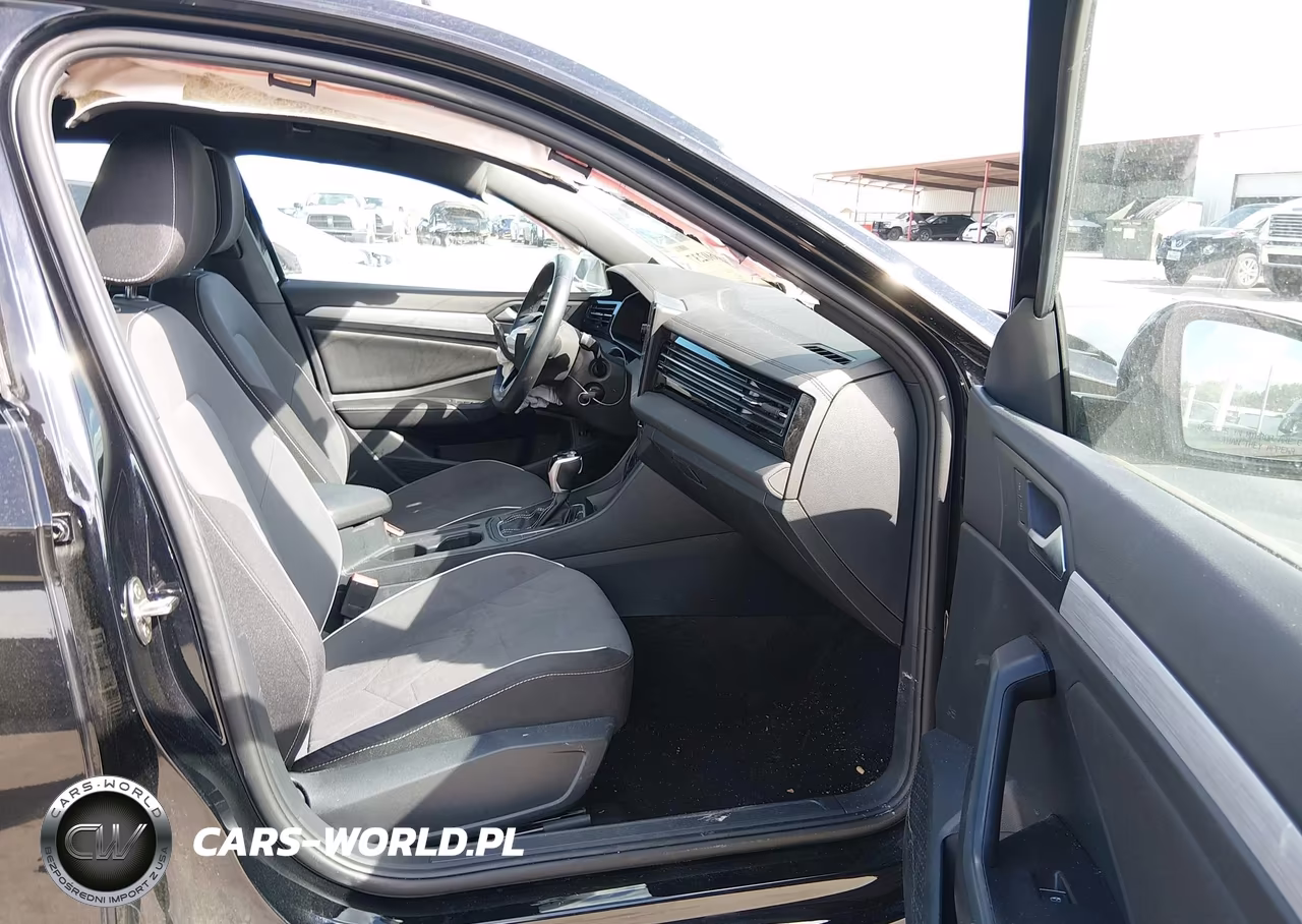 2025 Volkswagen Jetta 1.5T Sport VIN:3VWBX7BU7SM012317 - 5