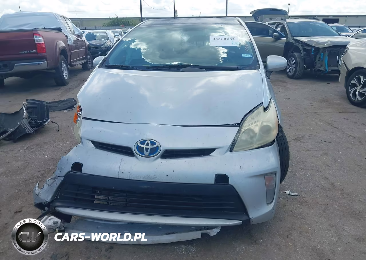 2014 Toyota Prius Two VIN:JTDKN3DU3E1735551 - 11