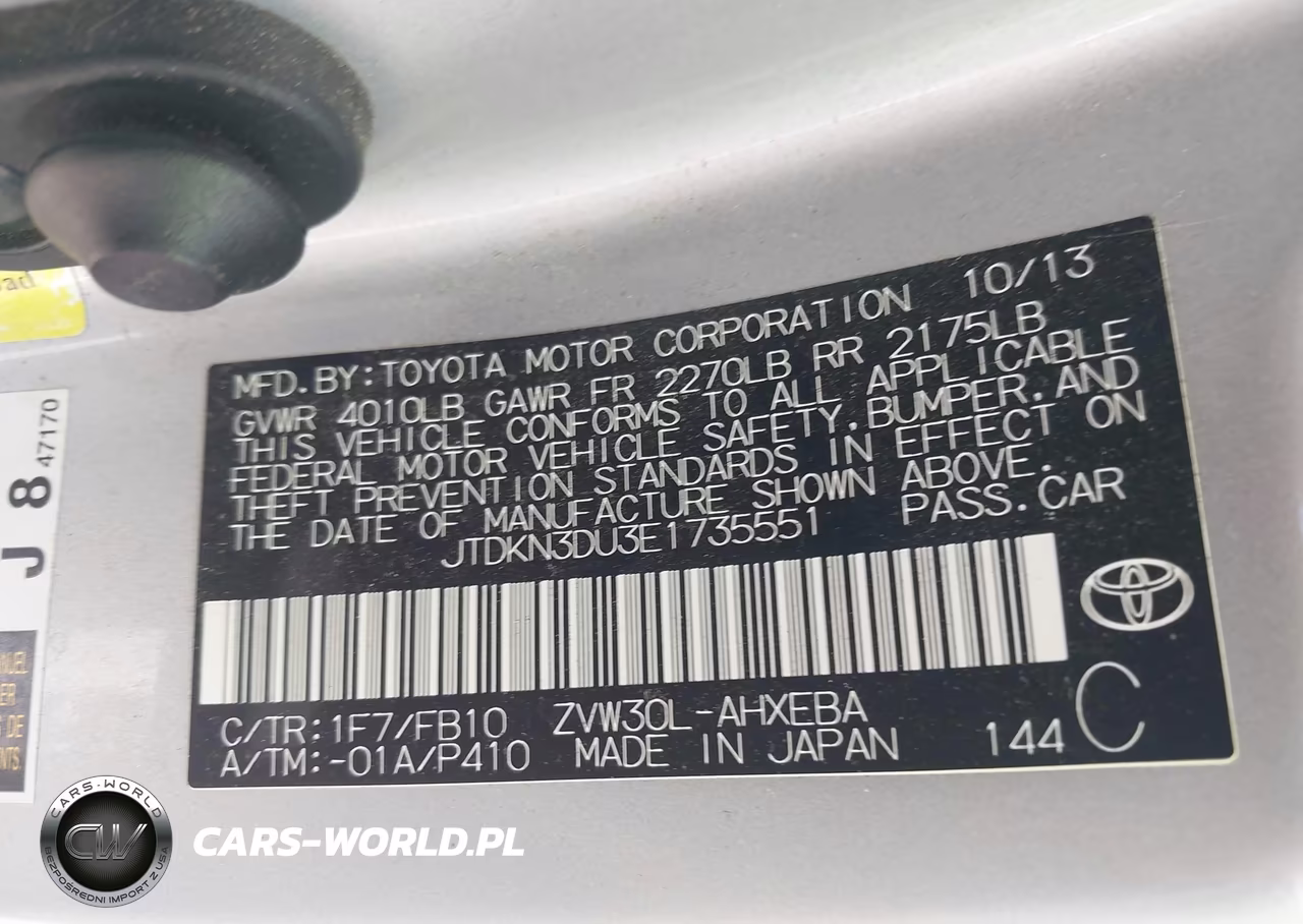 2014 Toyota Prius Two VIN:JTDKN3DU3E1735551 - 9