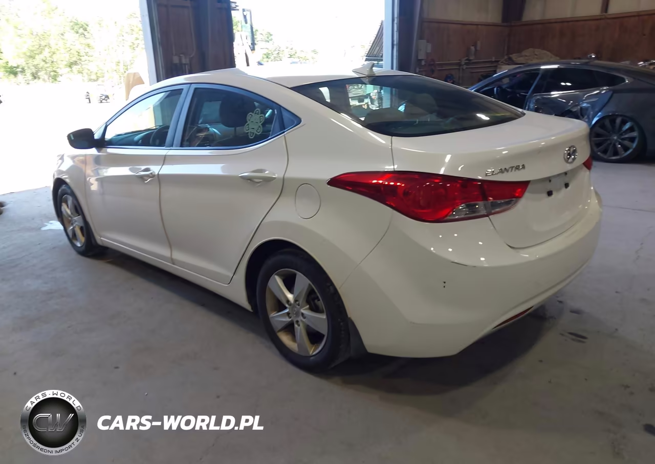 2013 Hyundai Elantra Gls VIN:5NPDH4AEXDH406470 - 3