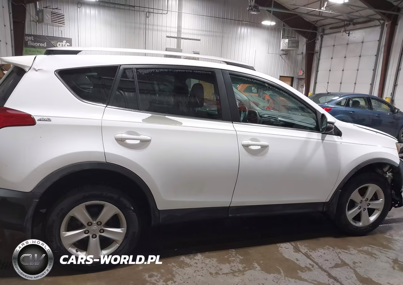 2014 Toyota Rav4 Xle VIN:2T3RFREV9EW225048 - 13