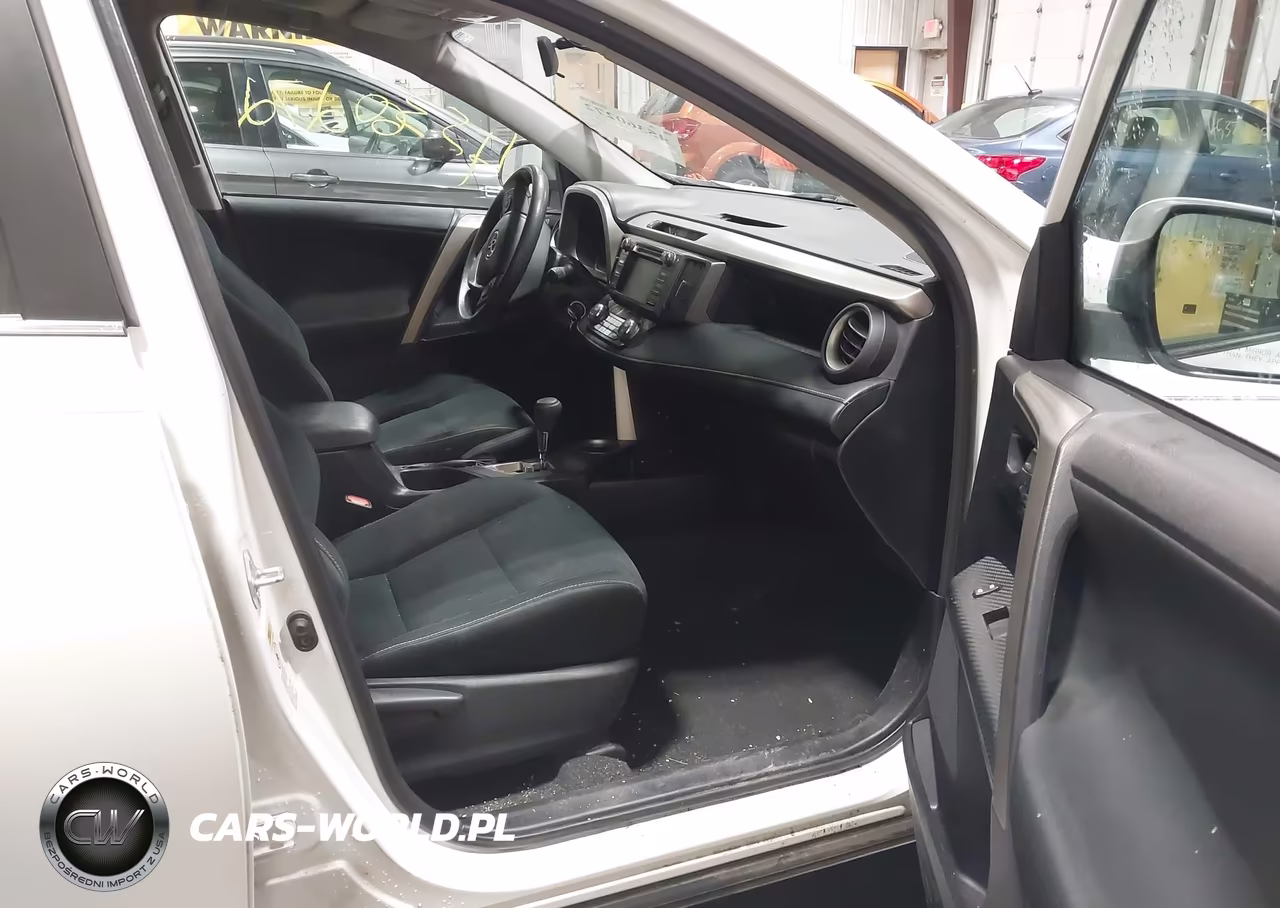 2014 Toyota Rav4 Xle VIN:2T3RFREV9EW225048 - 5