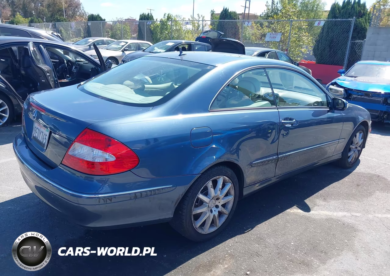 2007 Mercedes-Benz Clk 350 VIN:WDBTJ56H27F232612 - 4