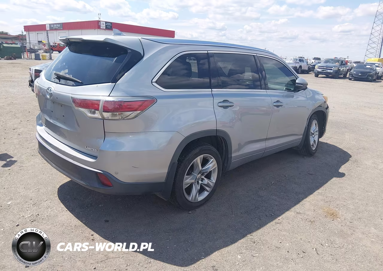 2015 Toyota Highlander Limited V6 VIN:5TDYKRFH9FS053302 - 4