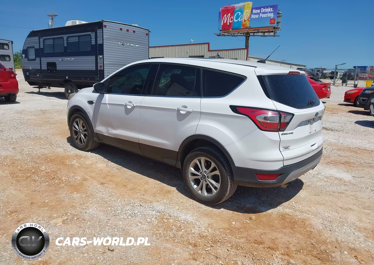 2017 Ford Escape Se VIN:1FMCU0G98HUD66956 - 3