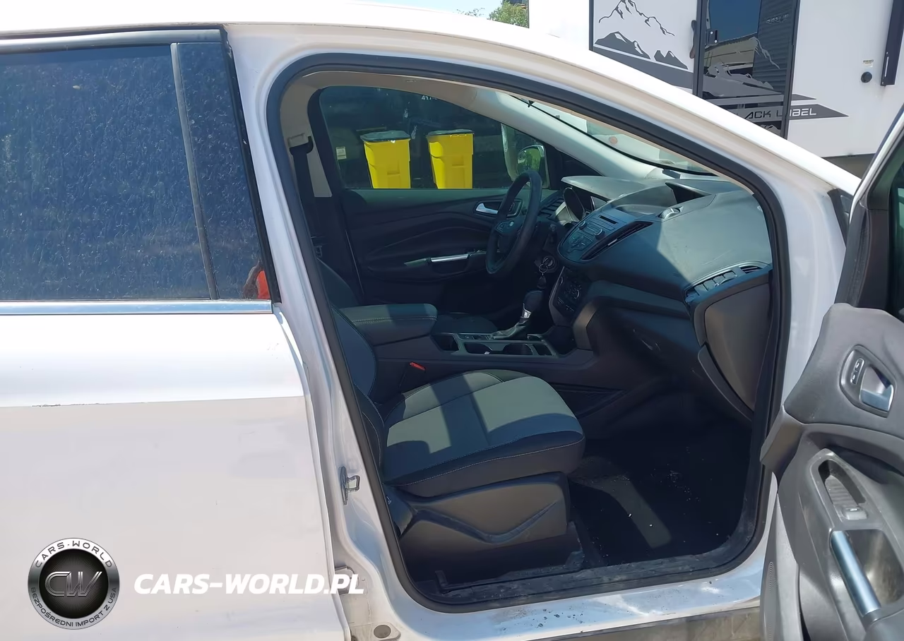 2017 Ford Escape Se VIN:1FMCU0G98HUD66956 - 5