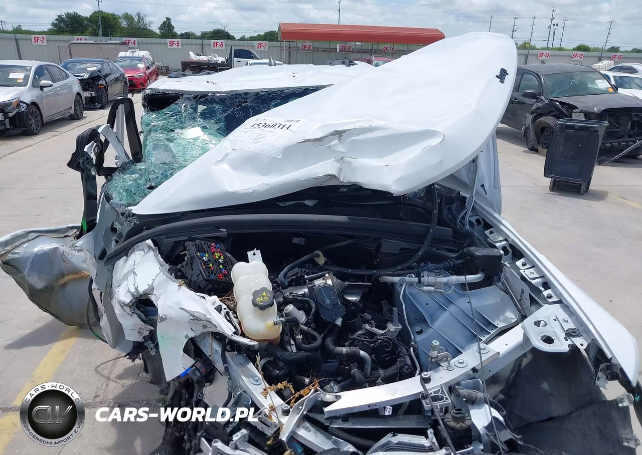 2025 Jeep Grand Cherokee Altitude 4X4 VIN:1C4RJHAG9SC269615 - 10