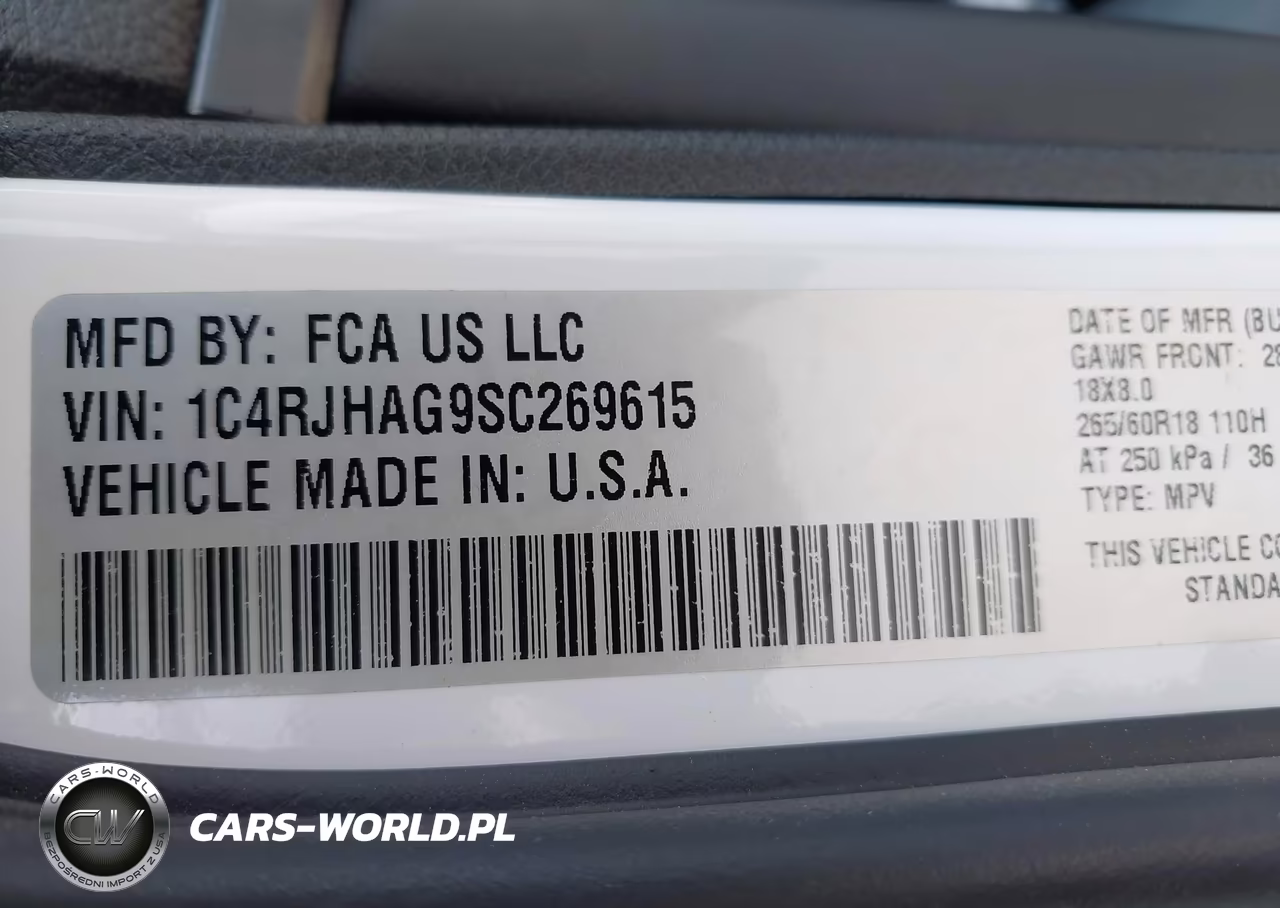 2025 Jeep Grand Cherokee Altitude 4X4 VIN:1C4RJHAG9SC269615 - 9