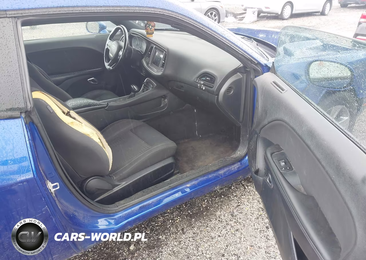 2018 Dodge Challenger Sxt VIN:2C3CDZAG0JH251894 - 5
