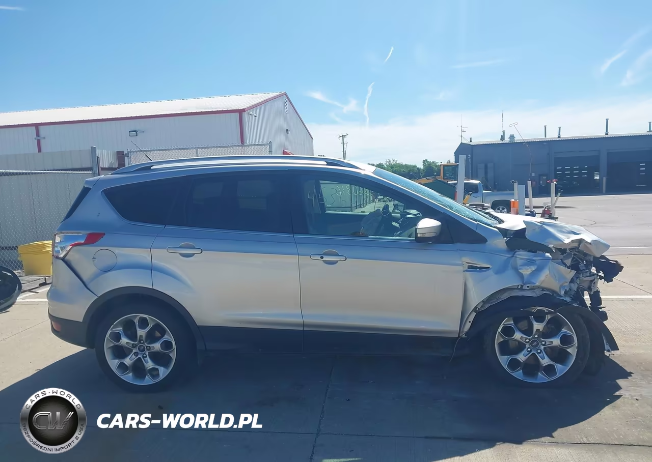 2015 Ford Escape Titanium VIN:1FMCU9J99FUB38555 - 13