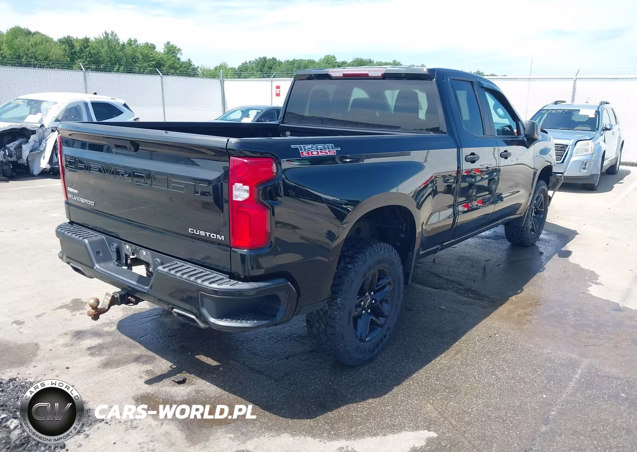 2019 Chevrolet Silverado 1500 Custom Trail Boss VIN:1GCRYCEF2KZ176299 - 4