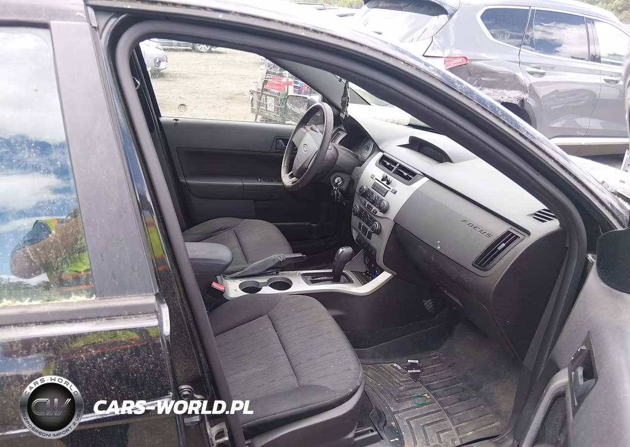 2011 Ford Focus Se VIN:1FAHP3FN4BW132168 - 5