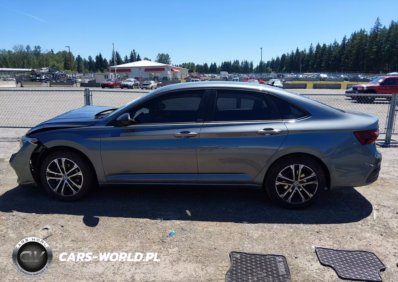 2024 Volkswagen Jetta 1.5T Sport VIN:3VWBM7BU6RM016829 - 15