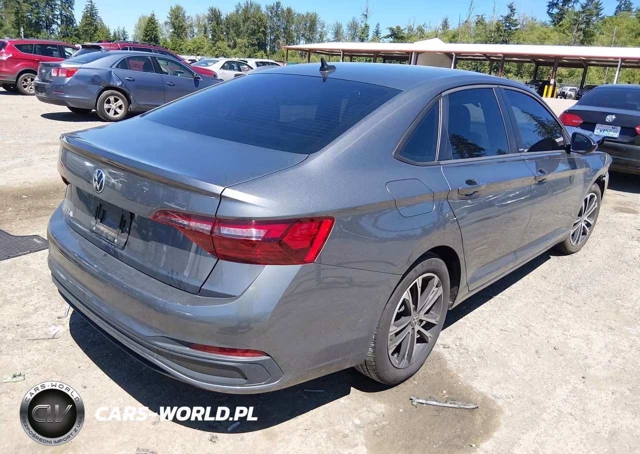 2024 Volkswagen Jetta 1.5T Sport VIN:3VWBM7BU6RM016829 - 4
