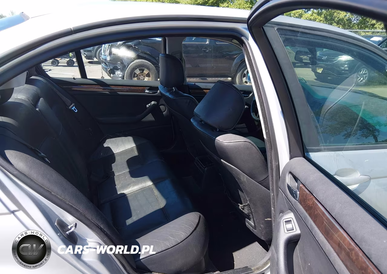 2001 BMW 325I VIN:WBAAV33491EE79156 - 8