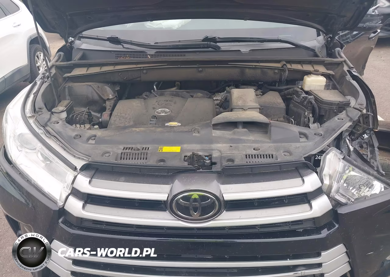 2017 Toyota Highlander Le VIN:5TDZZRFH0HS221671 - 10