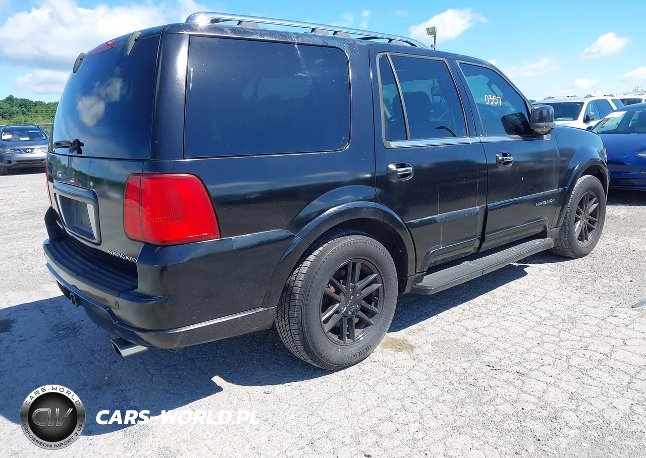2004 Lincoln Navigator VIN:5LMFU28R24LJ34180 - 4