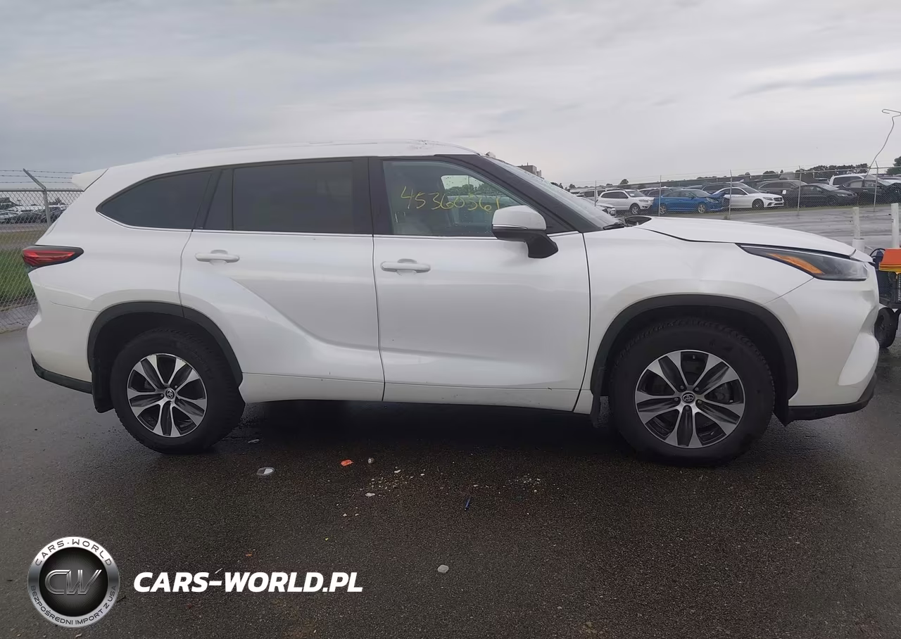 2021 Toyota Highlander Xle VIN:5TDGZRBH3MS102228 - 13