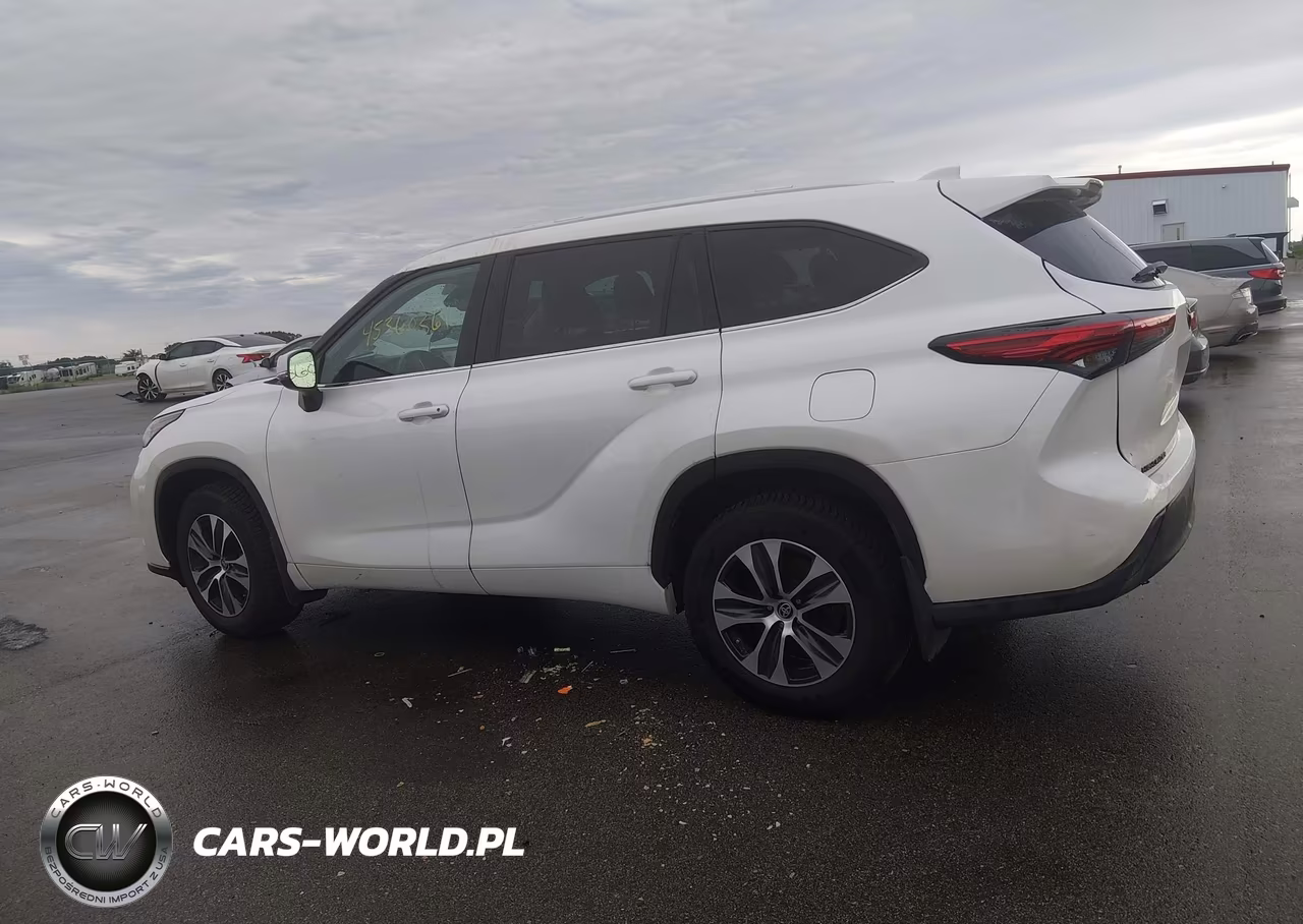 2021 Toyota Highlander Xle VIN:5TDGZRBH3MS102228 - 14