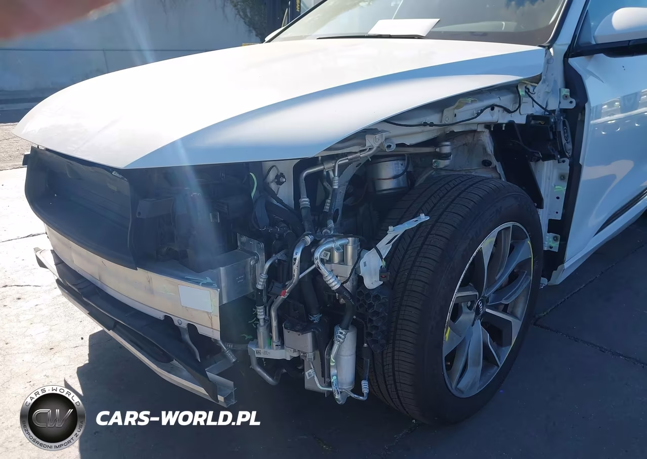 2021 Audi E-Tron Premium Plus Quattro VIN:WA1LAAGE7MB001300 - 6